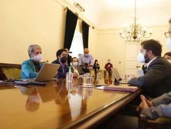 Gobierno del Presidente Boric debe ser mejorar el salario mínimo